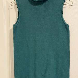 Vintage Liz Claiborne Green Cable Knit Sweater Vest